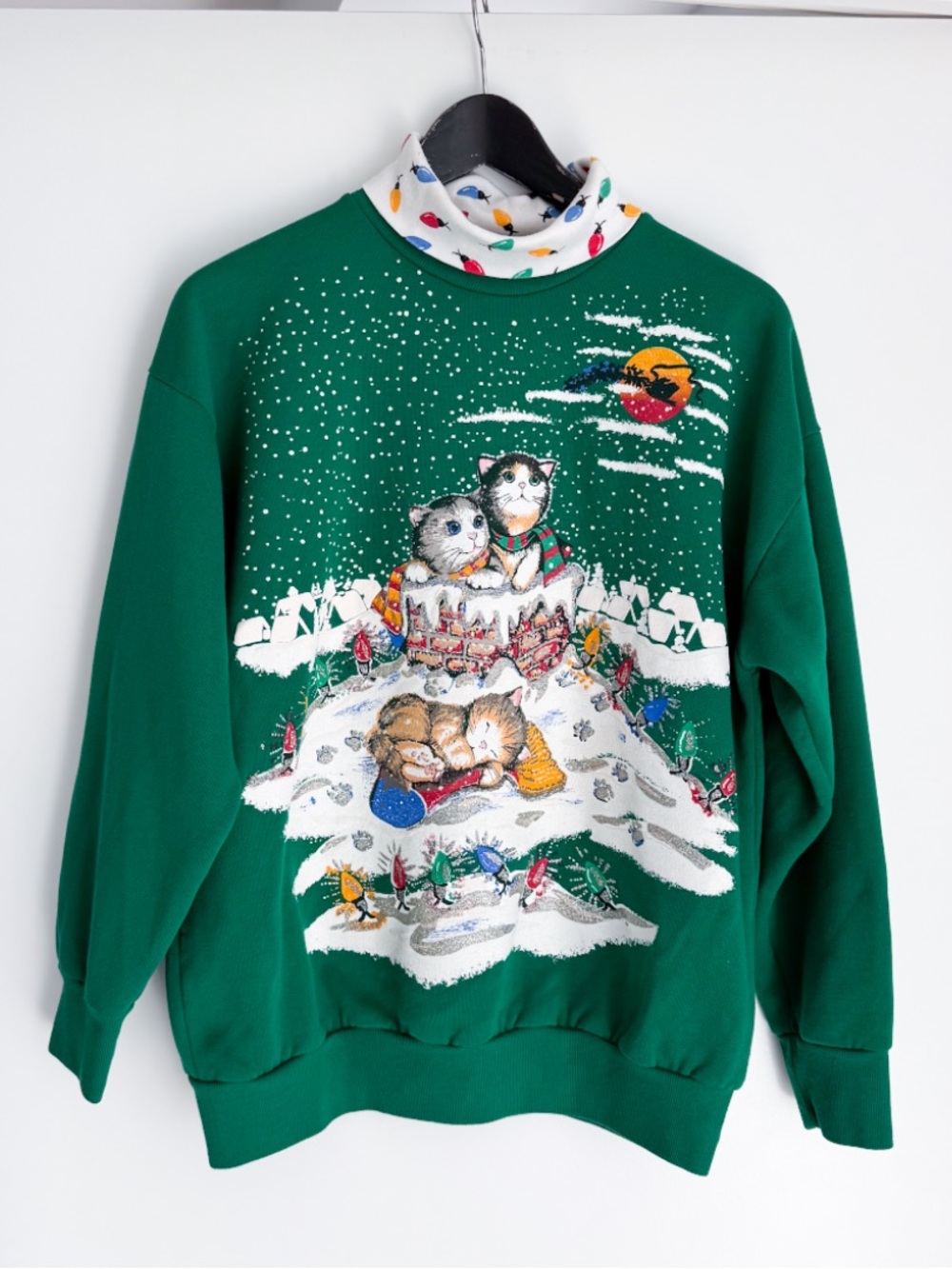 Vintage 1990s Nutcracker Christmas Cats Mock Neck Sweatshirt Green Cottagecore